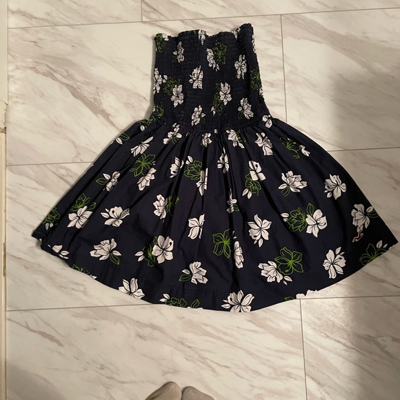 Hollister dress - Picture 9 of 10